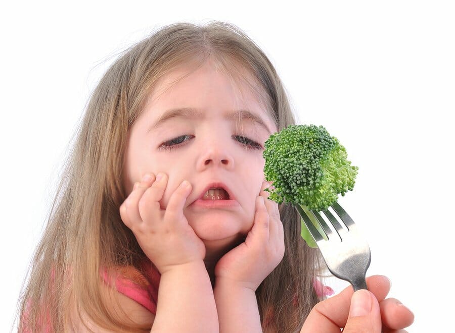 girl+broccoli